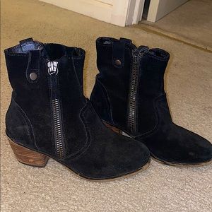 Windey Steve Madden Black Bootie